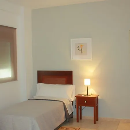 Hotel Toril 2*
