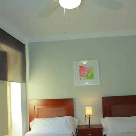 Hotel Toril 2*